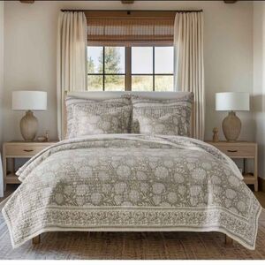 Levtex Home Adare Taupe Reversible King/Cal King Quilt Set (106x92in) Shams